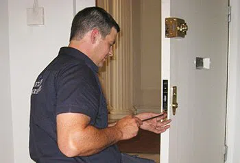 Parker Locksmith Store Woodland Hills, CA 818-491-5038 - expert-locksmith